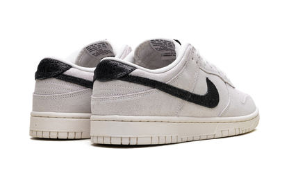 Dunk Low SE WMNS "Team Red" HQ3502 100