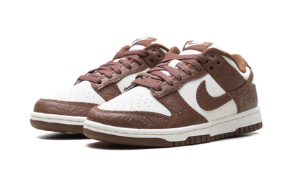 Dunk Low WMNS "Embossed Baroque Sail Fauna Brown" IF3944 100