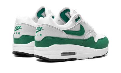 Air Max 1 &
