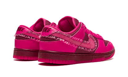 DUNK LOW WMNS "Valentine’s Day" DQ9324 600