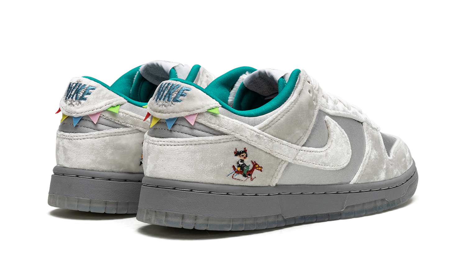 DUNK LOW WMNS "Ice" DO2326 001