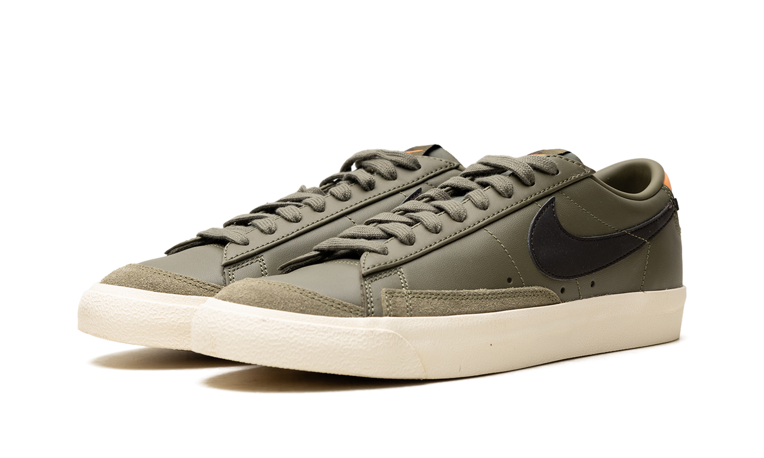BLAZER LOW 77 WMNS "Orange" DC4769-201