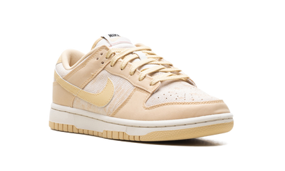 Dunk Low WMNS "Light Orewood Brown" HJ5777 101