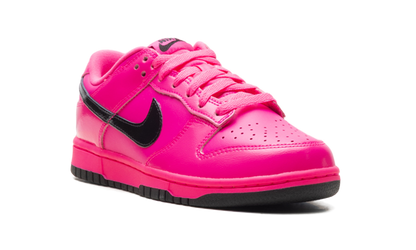 Dunk Low WMNS "Pink Blast" IV2040 600