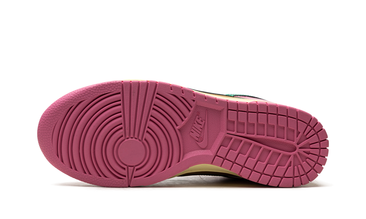 DUNK LOW WMNS "Parris Goebel" FN2721 600