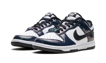 Dunk Low SE WMNS "Just Do It Iridescent" FQ8143 001