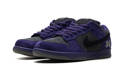 SB Dunk Low "Supreme - Ink" HQ8487 500