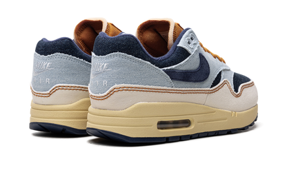 AIR MAX 1 &