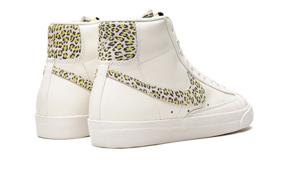 BLAZER MID &