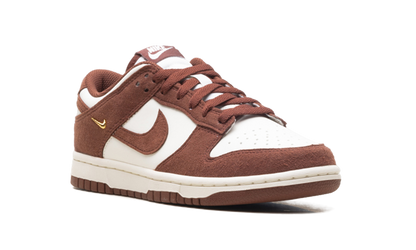 Dunk Low WMNS "Red Sepia Gold Mini Swoosh" IB4417 104