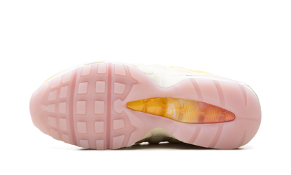Air Max 95 WMNS "Big Bubble Sunshine" IQ0382 739