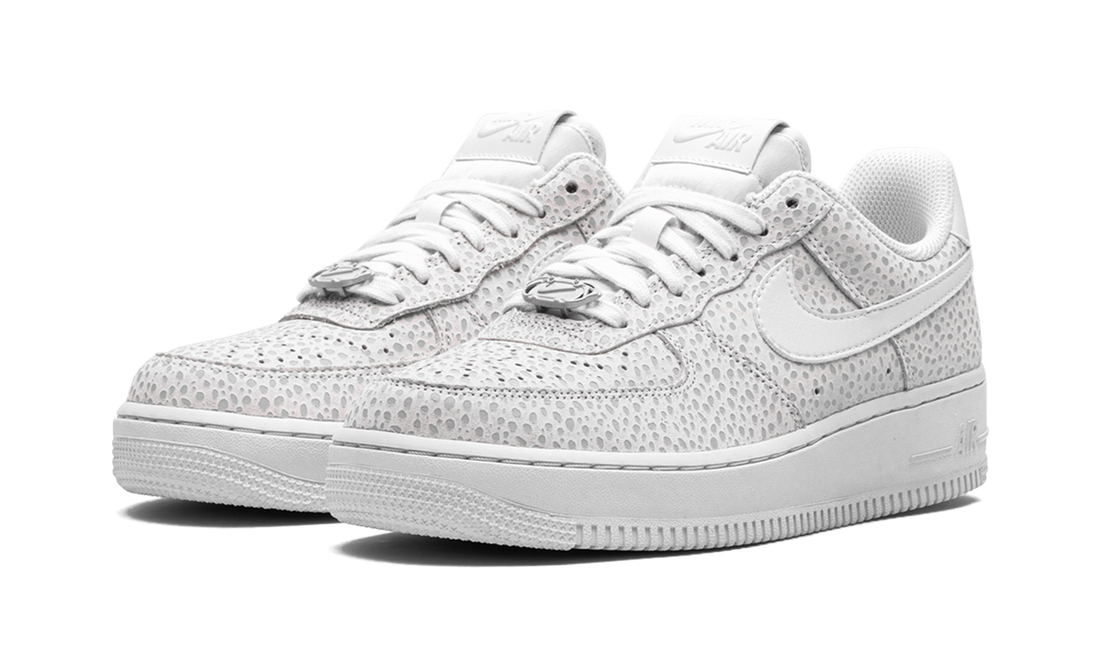 AIR FORCE 1 &