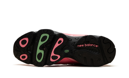 1000 "Black / Pink - Footlocker Exclusive" M1000FDM