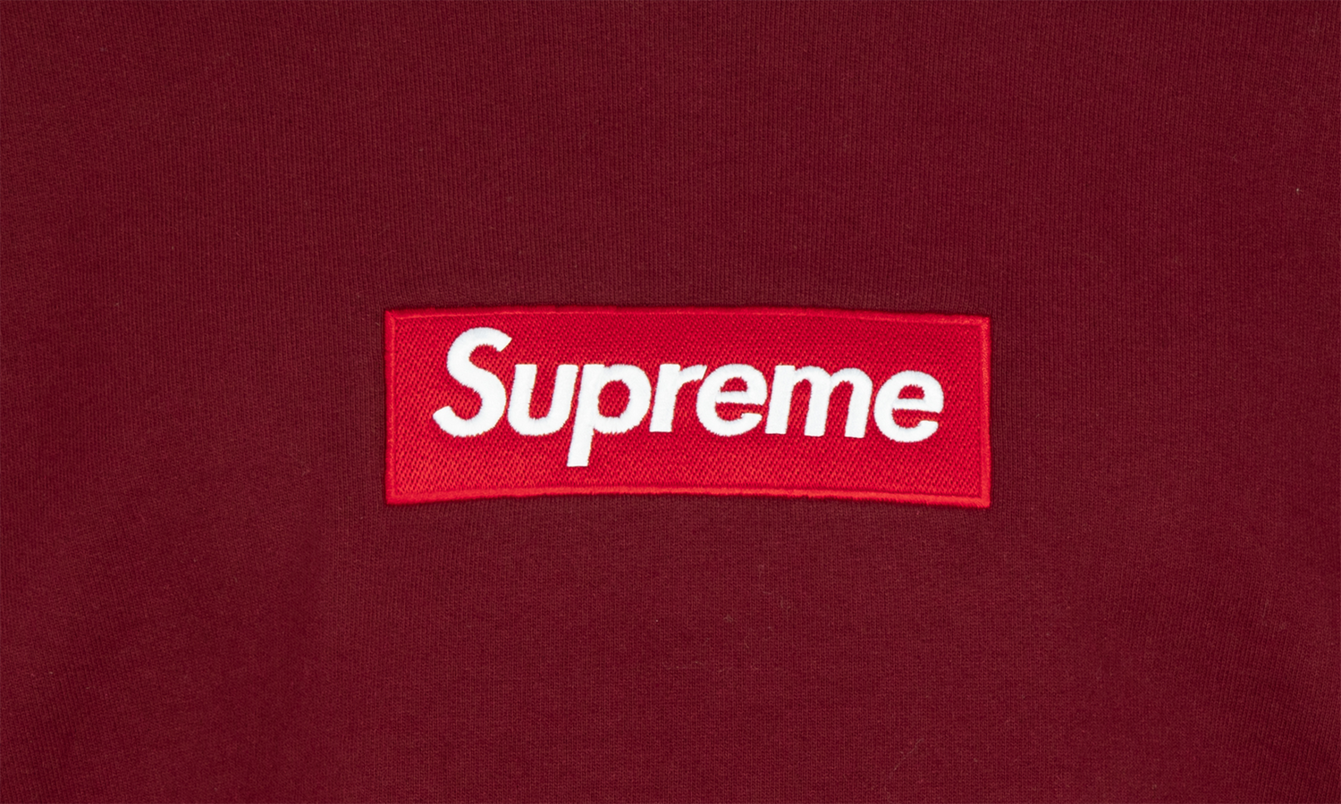Box Logo Crewneck "FW22" SU12496