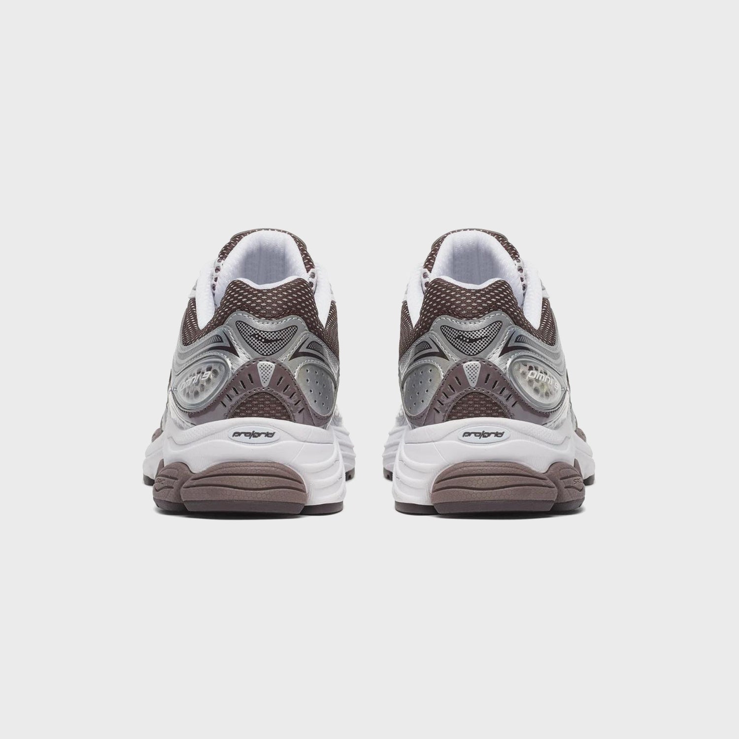 Saucony ProGrid Omni 9 - White / Brown
