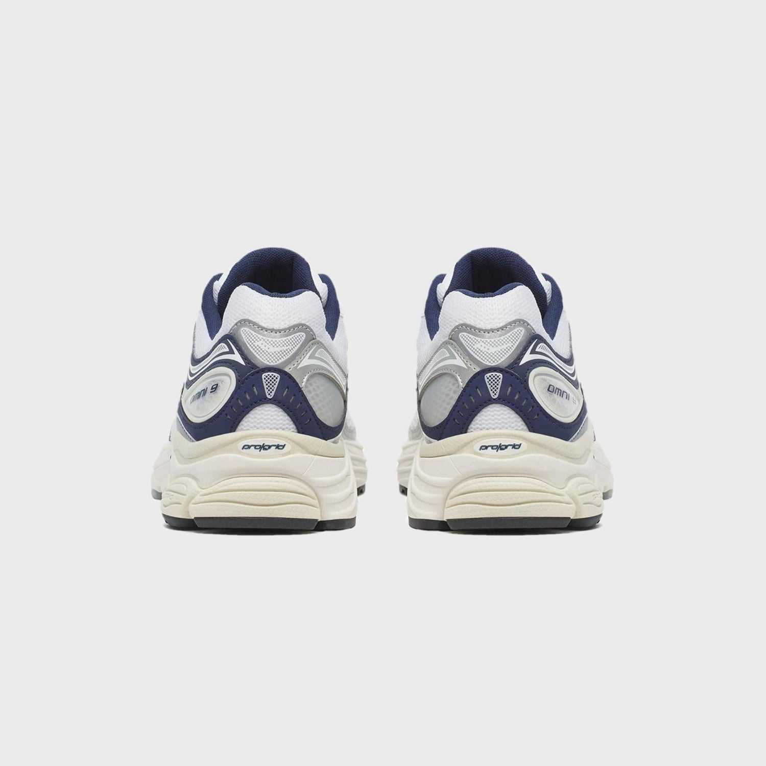 Saucony ProGrid Omni 9 - White / Navy