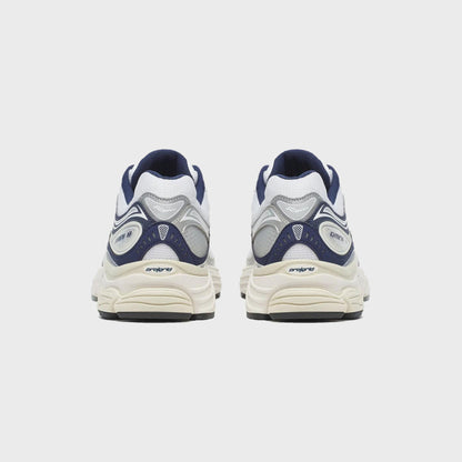 Saucony ProGrid Omni 9 - White / Navy