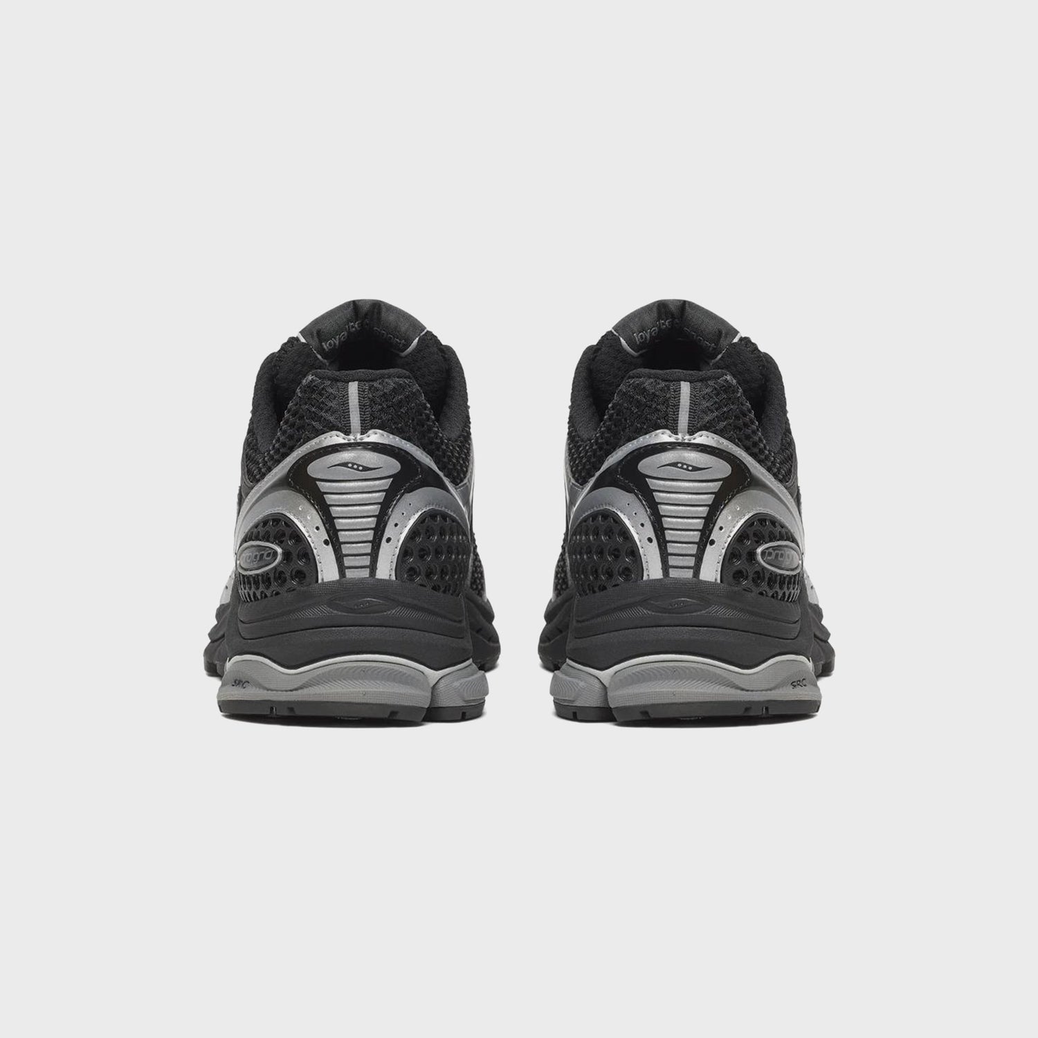 Saucony ProGrid Triumph 4 - Black / Silver