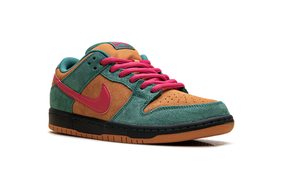 SB Dunk Low Pro "Green Noise Watermelon" HQ1625 301