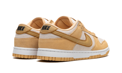 DUNK LOW WMNS "Celestial Gold Suede" DV7411 200