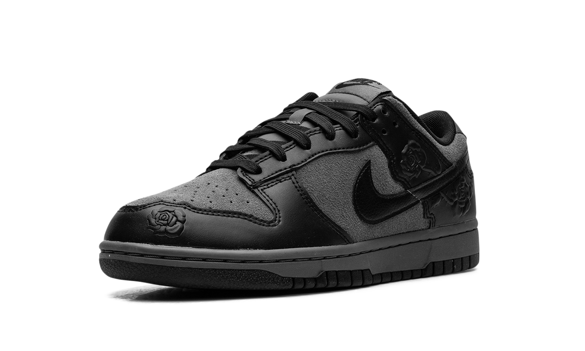 Dunk Low WMNS "Black Roses" HF1986 001