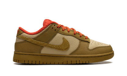 DUNK LOW WMNS "Bronzine Picante Red" FQ8897 252