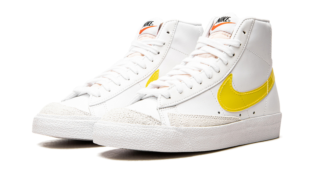 BLAZER MID 77 ESSENTIAL WMNS "Translucent Yellow Swoosh" DJ3050 101