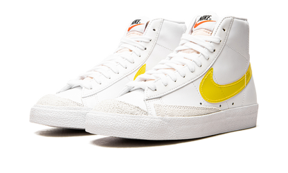 BLAZER MID 77 ESSENTIAL WMNS "Translucent Yellow Swoosh" DJ3050 101