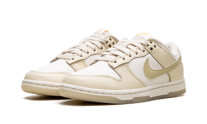 Dunk Low WMNS "Team Gold" FZ2552 100