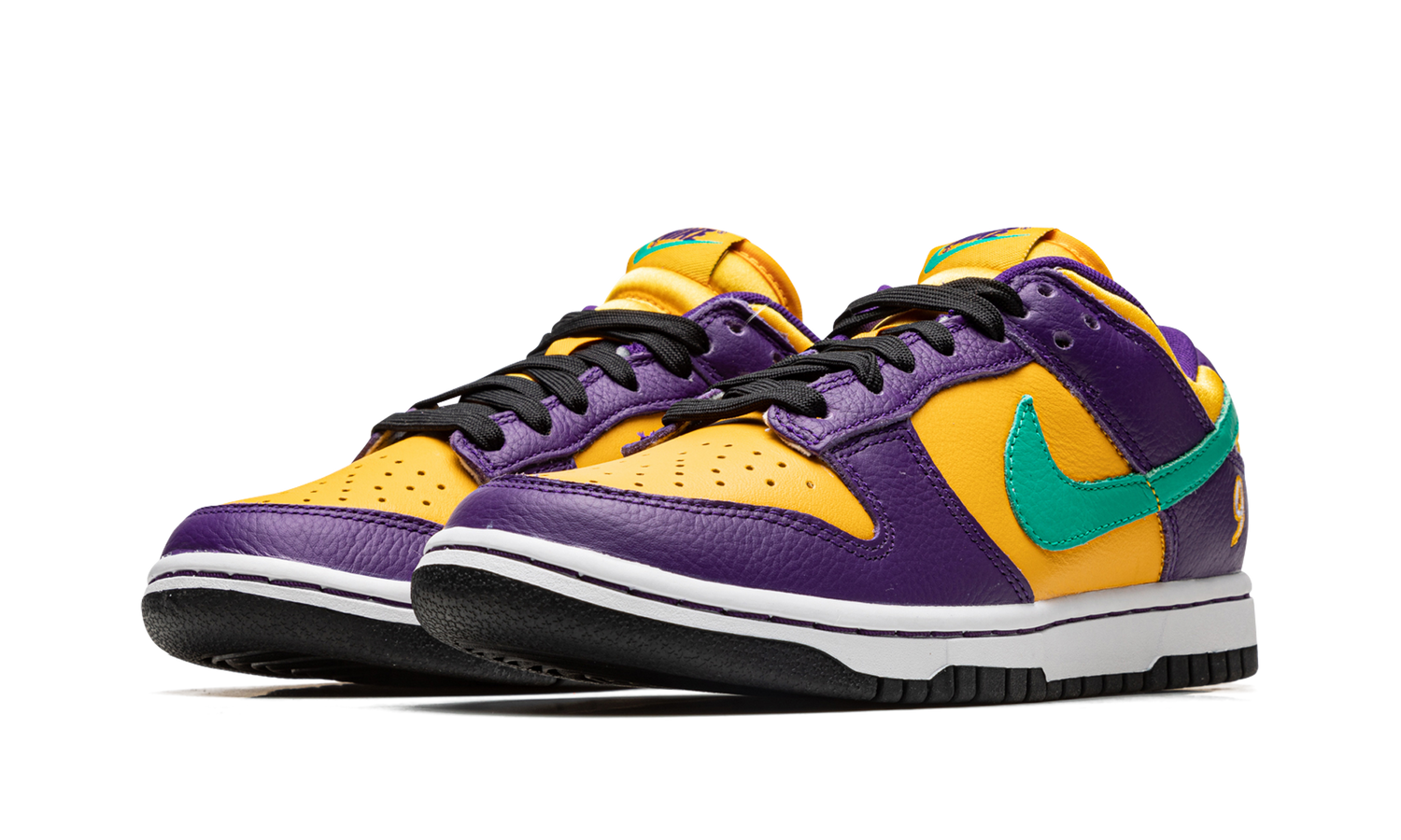 DUNK LOW WMNS "Lisa Leslie" DO9581 500