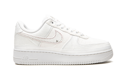 AIR FORCE 1 LO LX WMNS "Reveal" CJ1650 101