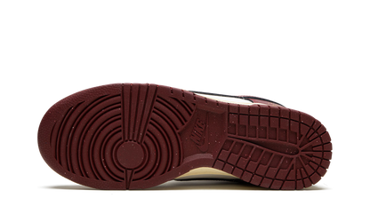 DUNK LOW WMNS "Just Do it - Team Red" DV1160 101