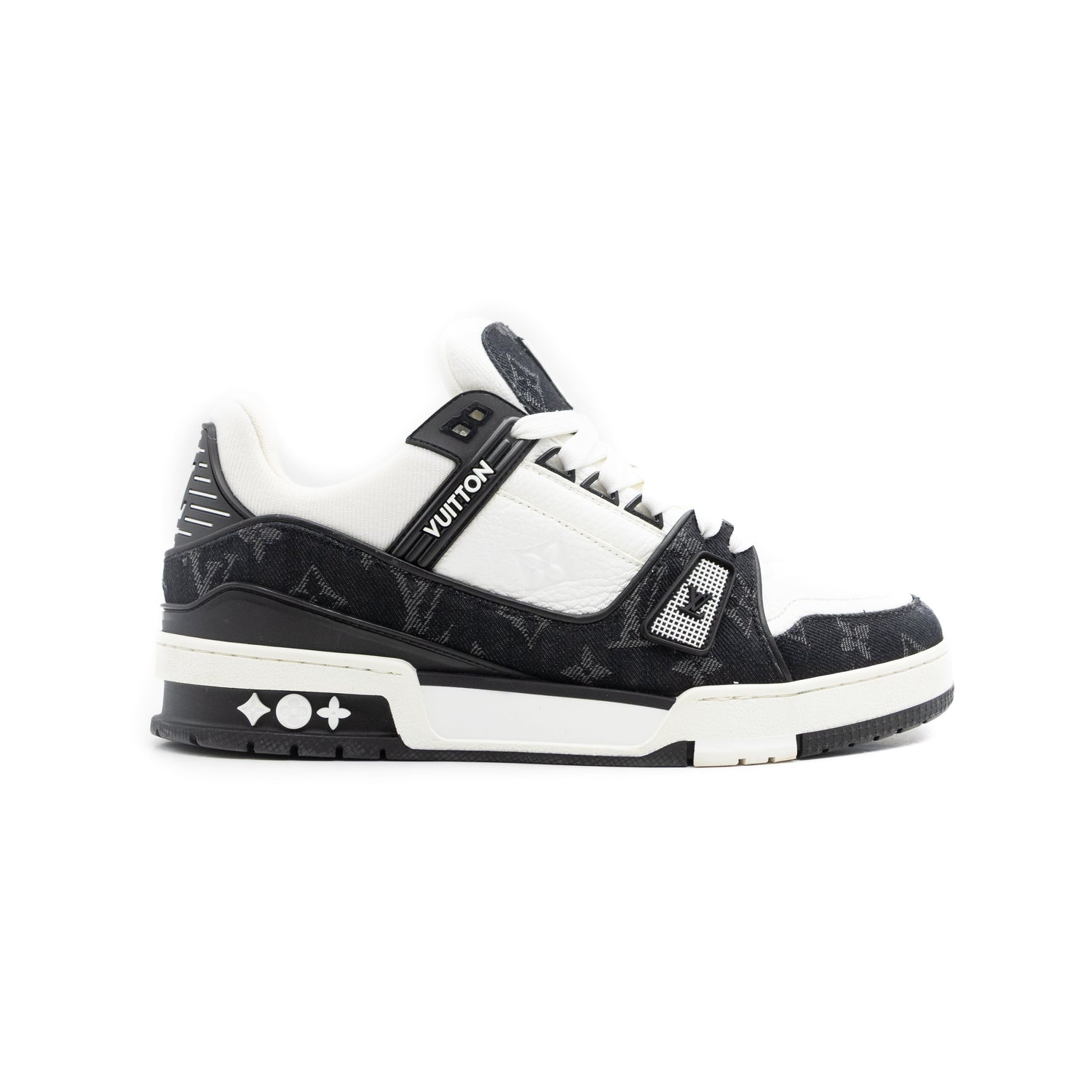 Louis Vuitton Trainer White Black White