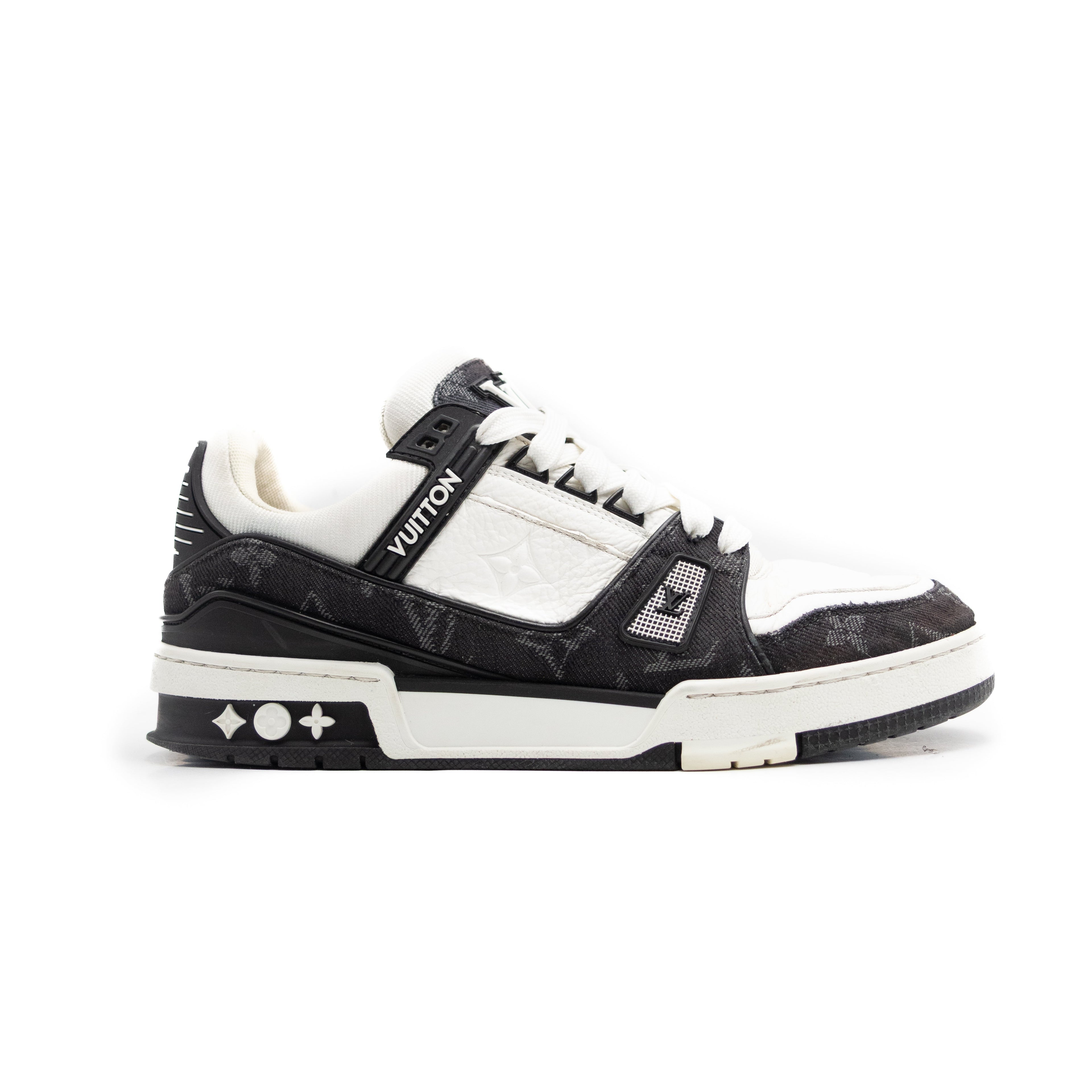 Louis Vuitton Trainer White Black White