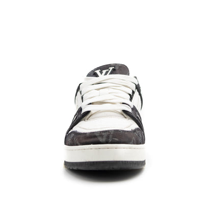 Louis Vuitton Trainer White Black White