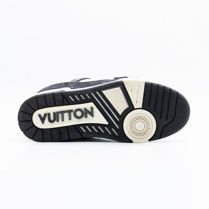 Louis Vuitton Trainer White Black White