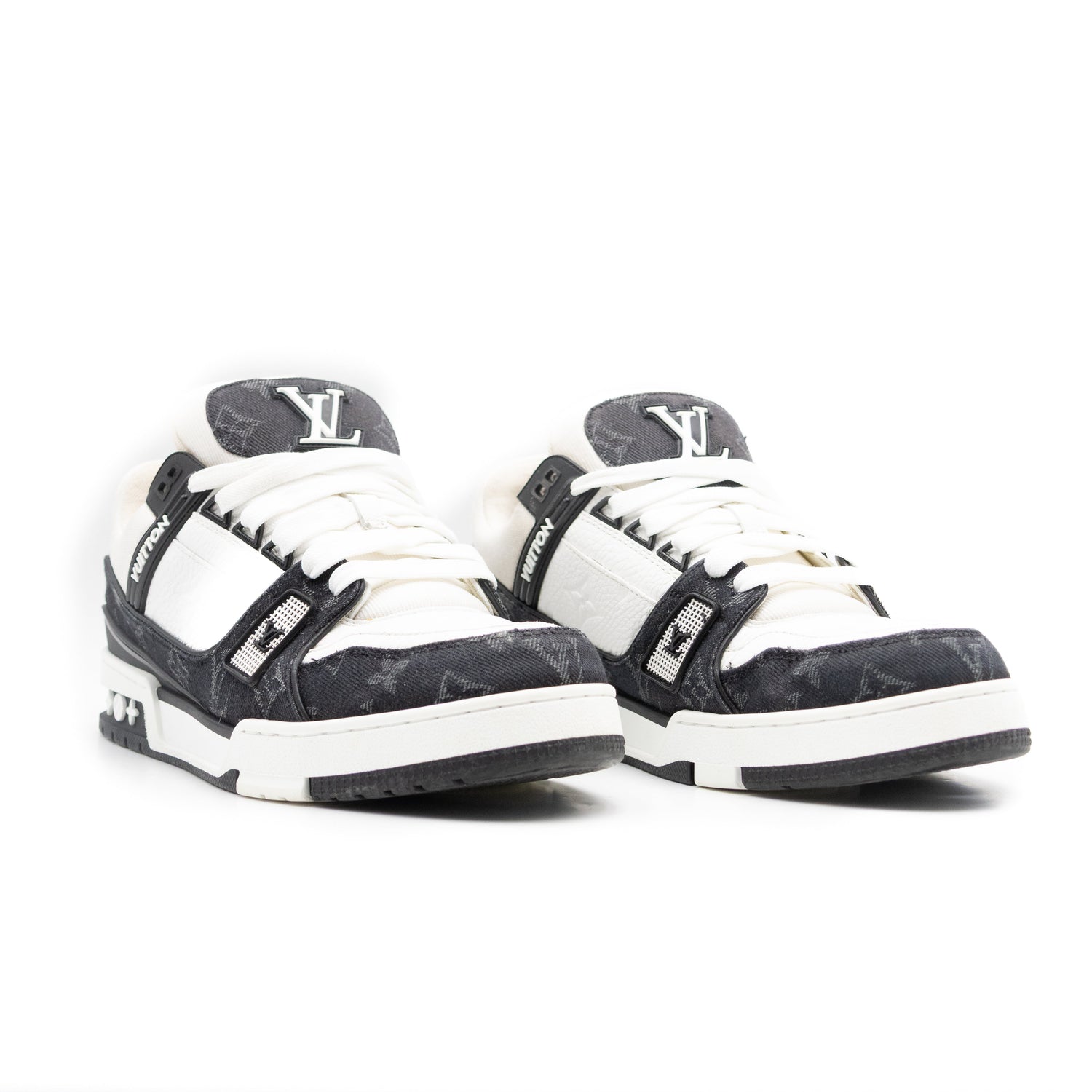 Louis Vuitton Trainer White Black White