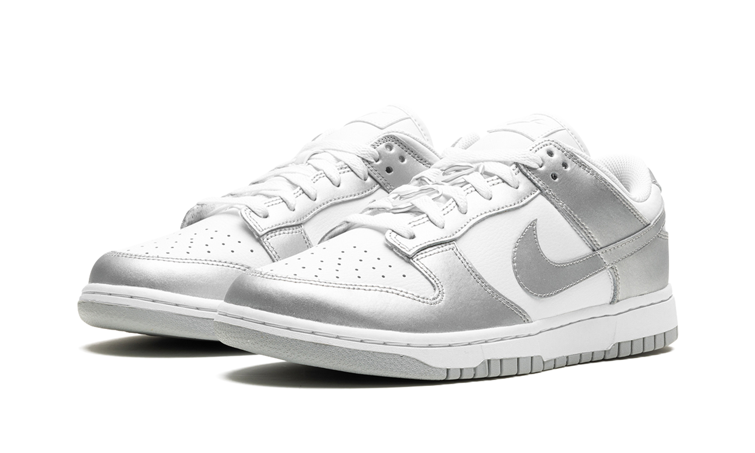 DUNK LOW WMNS "Metallic Silver" FV1311 100