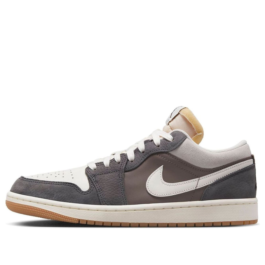 Air Jordan 1 Low ‘SNKRS Day Korea’