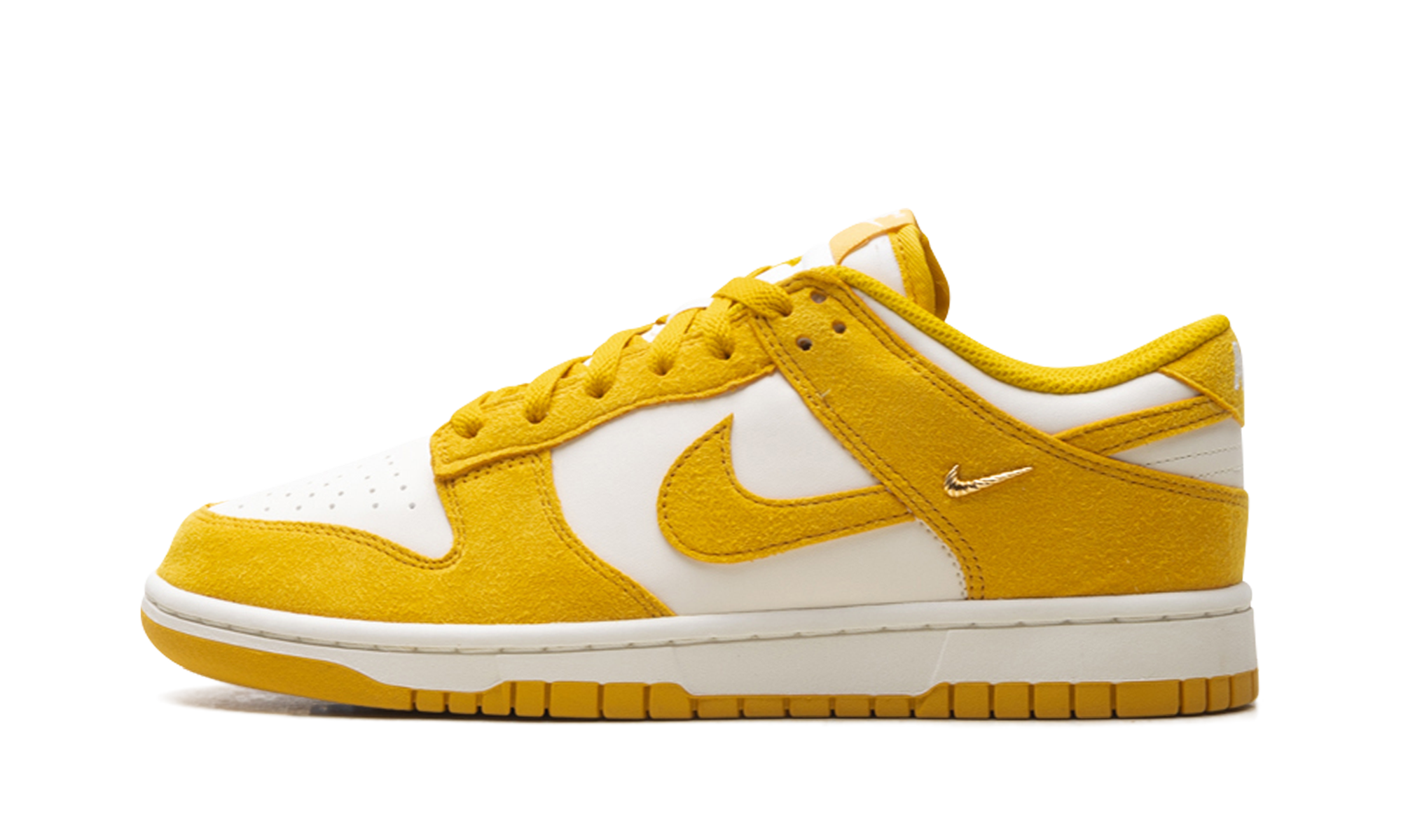 Dunk Low WMNS "Dark Sulfur Gold Mini Swoosh" IB4417 101
