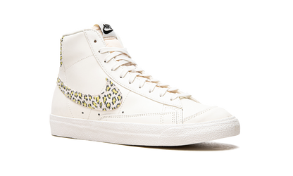 BLAZER MID &