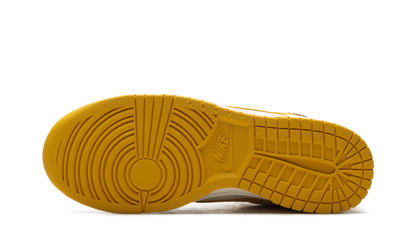Dunk Low WMNS "Dark Sulfur Gold Mini Swoosh" IB4417 101