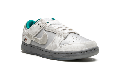 DUNK LOW WMNS "Ice" DO2326 001