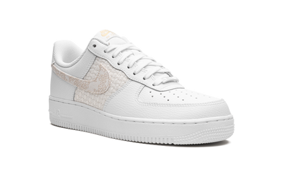 AIR FORCE 1 &