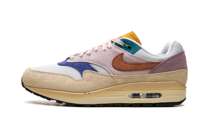 AIR MAX 1 &