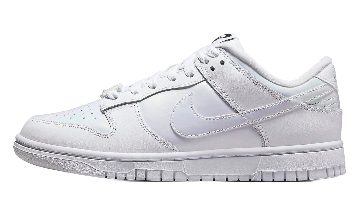 Dunk Low SE WMNS "Just Do It White Iridescent" FD8683 100