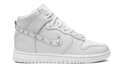 DUNK HIGH SE MNS WMNS "Dons Pearls" DR5488 001