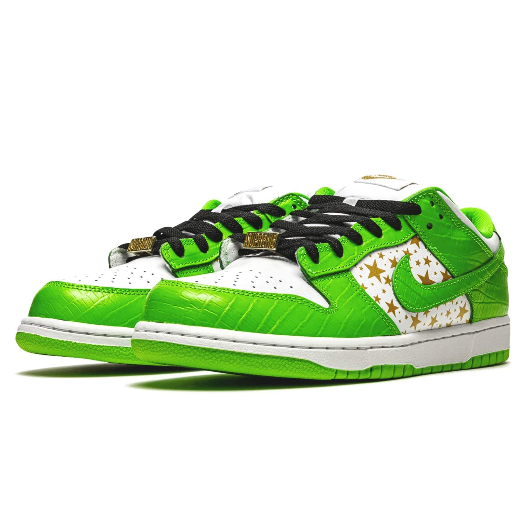 Supreme x Nike Dunk Low OG SB ‘Mean Green’ Secondary image