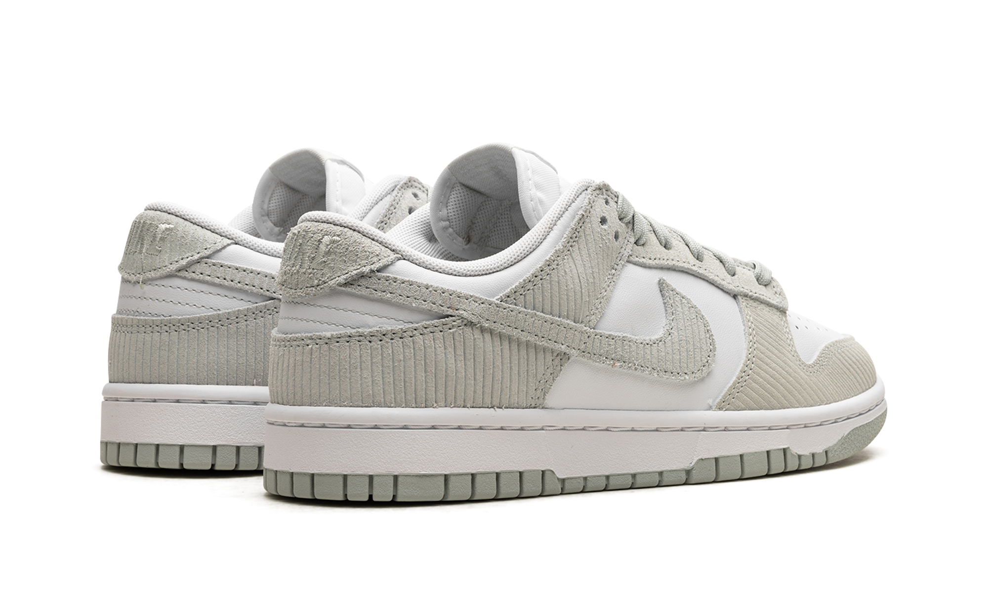 DUNK LOW WMNS "Grey Corduroy" FN7658 100
