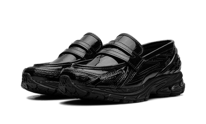 1906L "Black Croc" U1906LCR